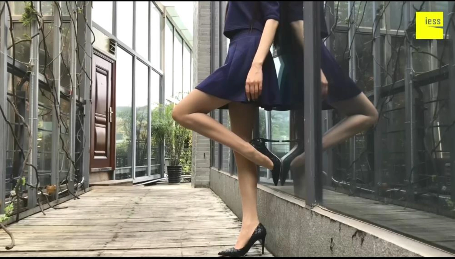 【iess秀 003】爱上一个不回家的人 1